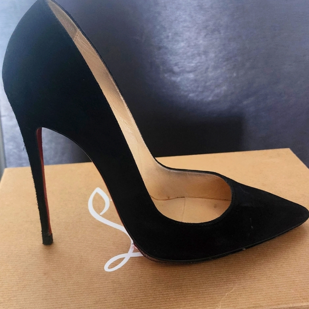 Woman shoes